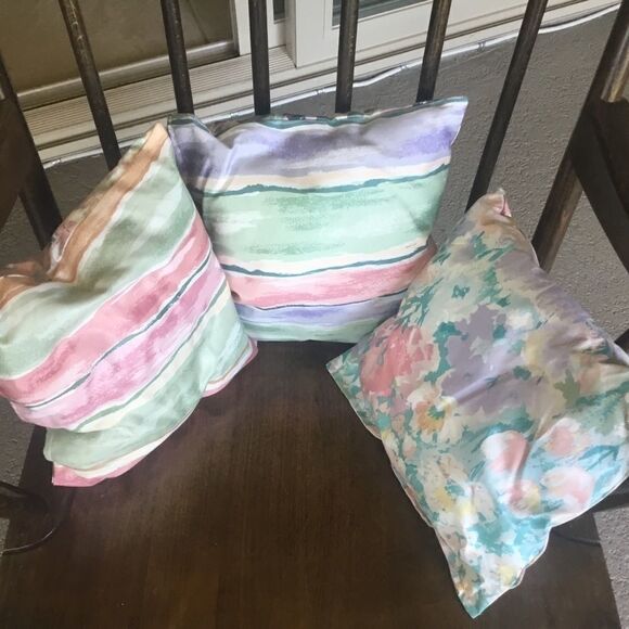 Brand New.  Handmade Pillows Set of 3 - Picture 1 of 10